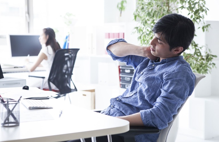 デスクワークが原因の不調をケアするヘッドスパ | 品川区の整体なら一人ひとりに合わせた施術のリザルトセラピー